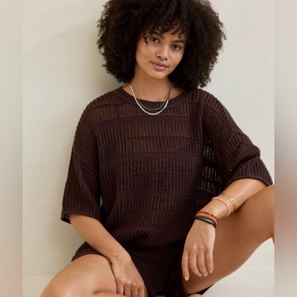 Aerie crochet summer cover up brown tshirt